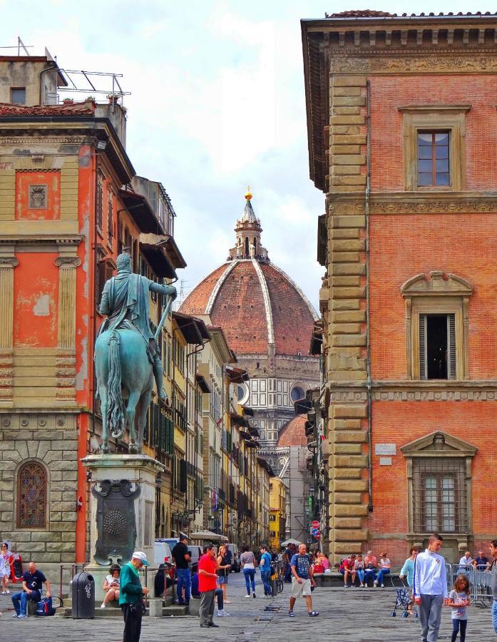 Historic Center Palace - Huge 4 Bedrooms Santa Croce Apartment - By LikehomeFlorencia Exterior foto