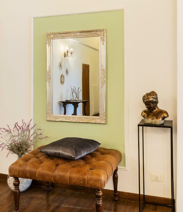 Historic Center Palace - Huge 4 Bedrooms Santa Croce Apartment - By LikehomeFlorencia Exterior foto